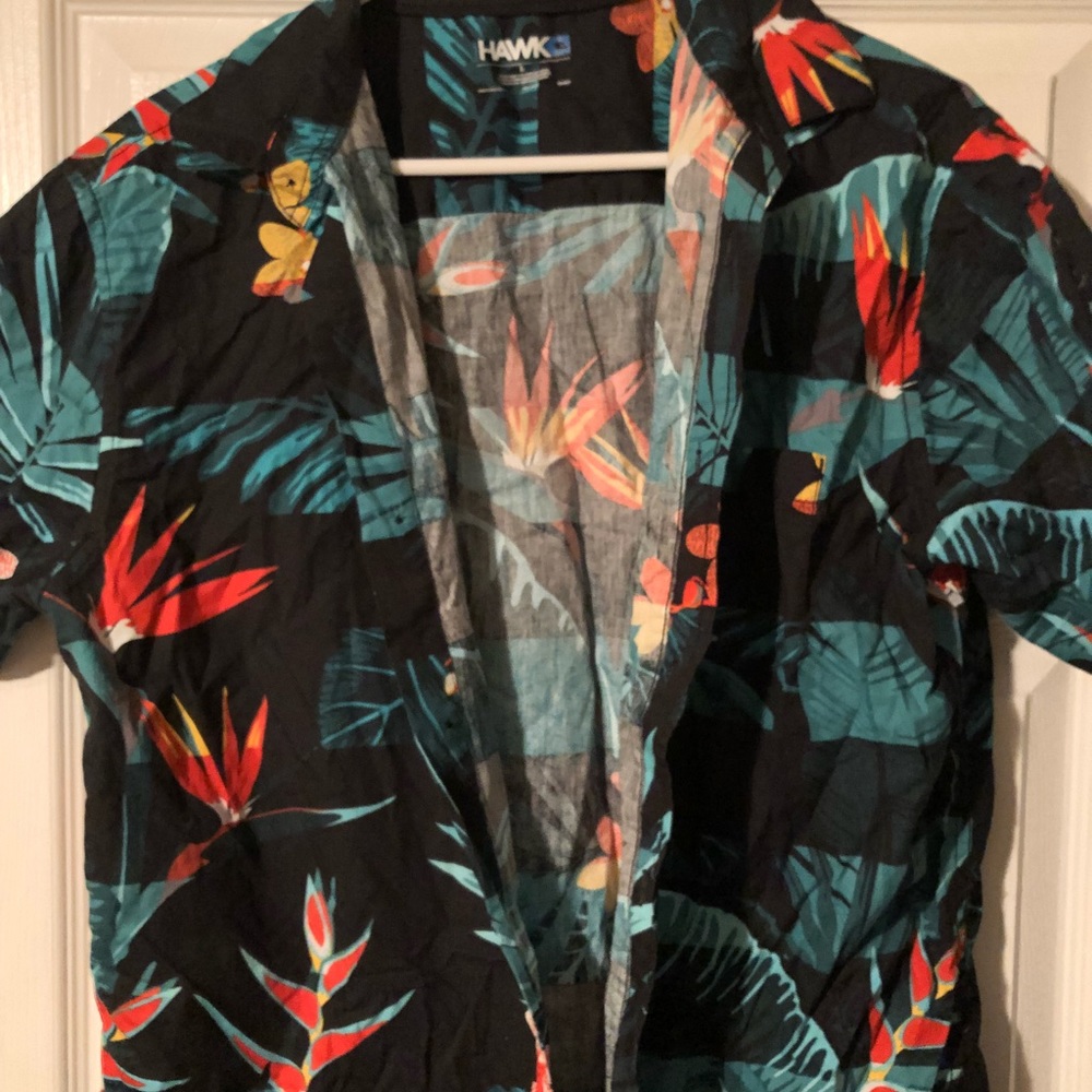 Button down Hawaiian shirt